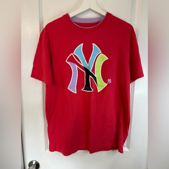 New Era Yankees Exploded Men’s 1996 World Series Logo T-Shirt - Size Large - Picture 1 of 9
